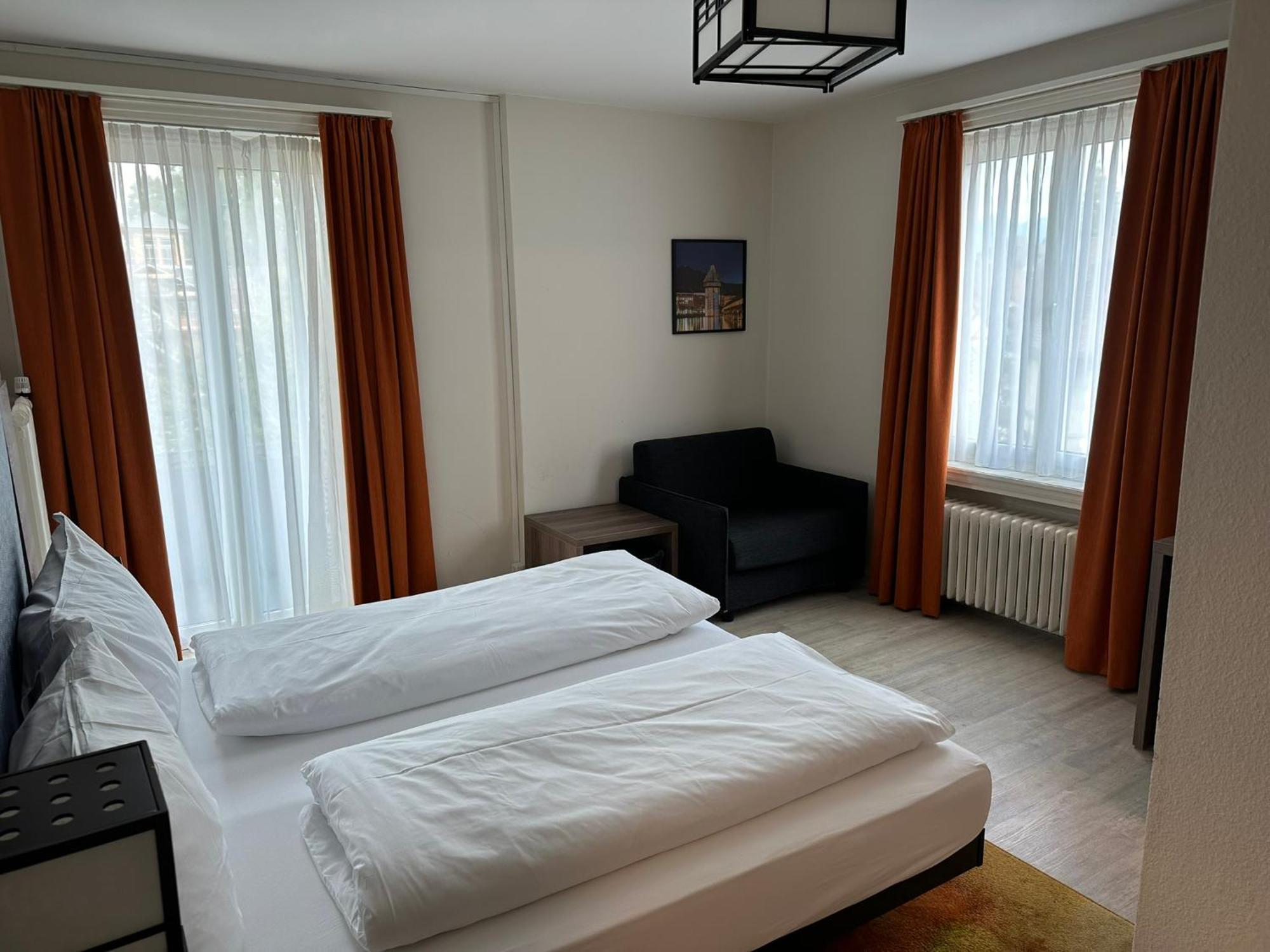 Spatz Hotel 2*